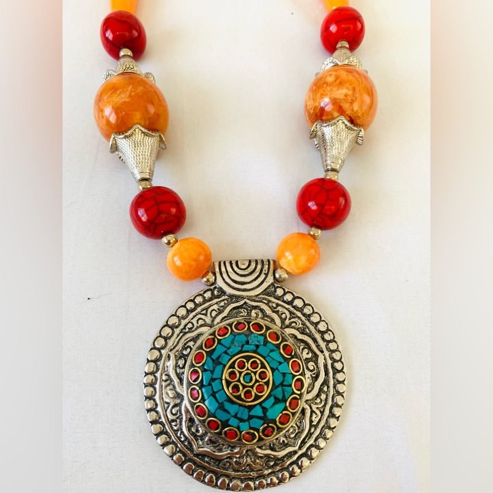 Handmade Big pendent long necklace set - Picture 6 of 6
